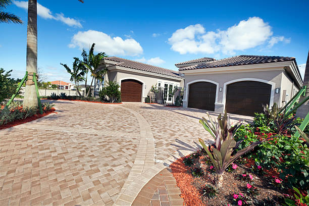 Best Driveway Paving Contractor  in Tangent, OR